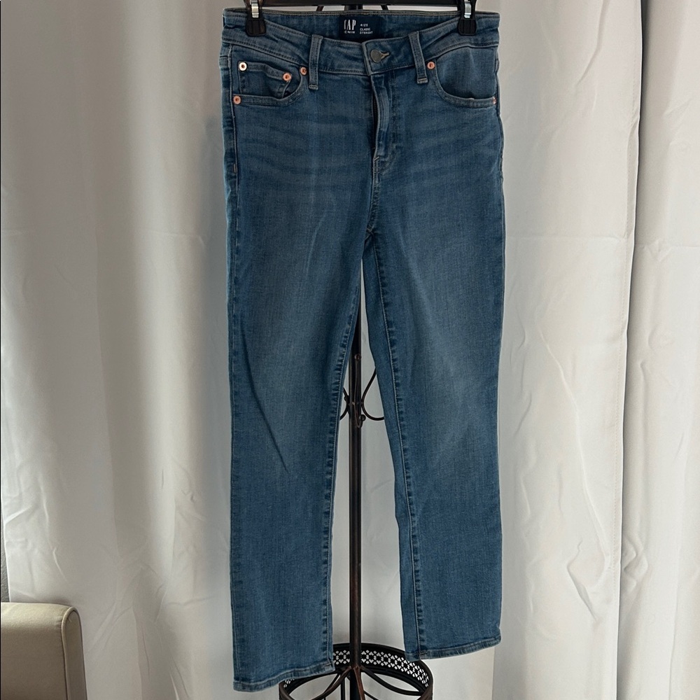 GAP Straight-Leg Jeans in Medium Blue Wash